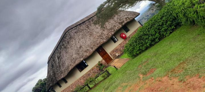 Phezulu Safari Park Villa Botha's Hill Екстериор снимка
