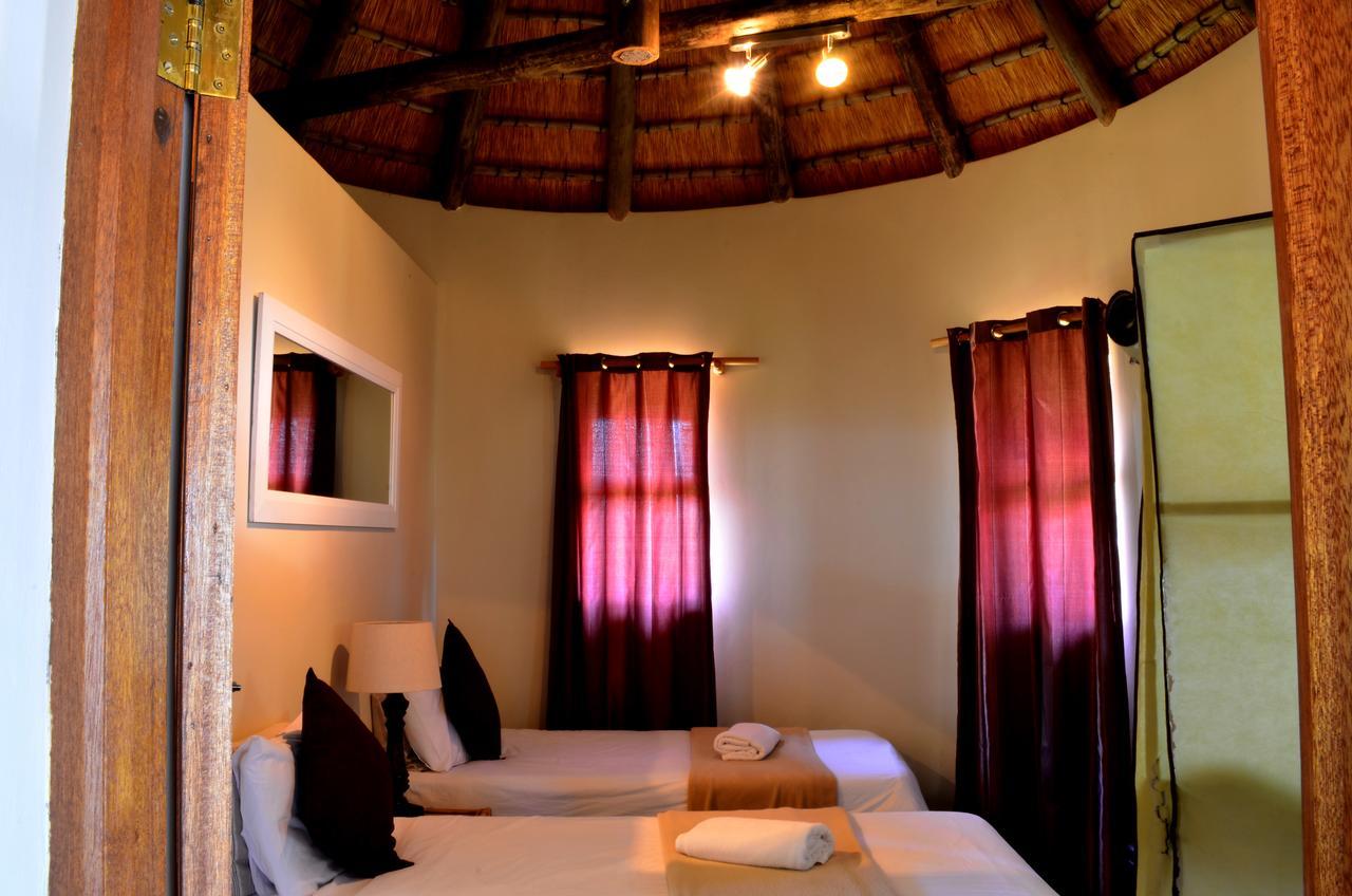 Phezulu Safari Park Villa Botha's Hill Екстериор снимка