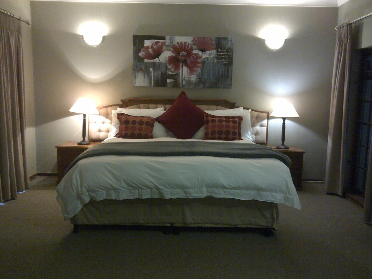 Phezulu Safari Park Villa Botha's Hill Екстериор снимка